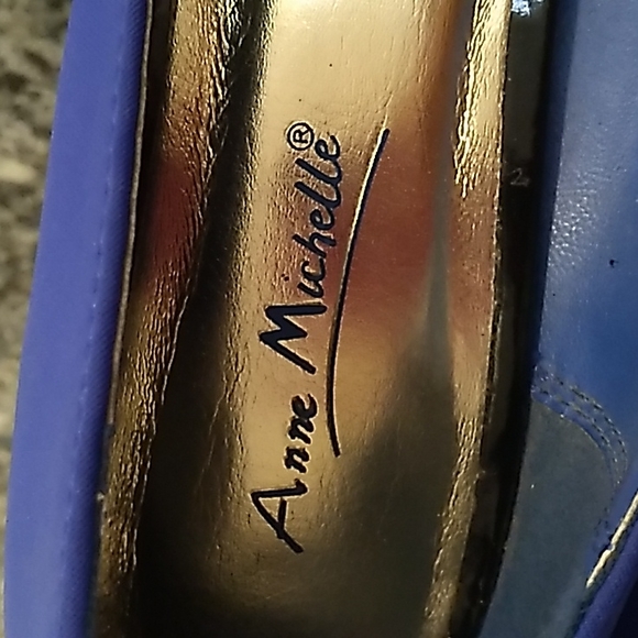 Anne Michelle Blue/Black Platform Spiked Heels. Size 8.5 - Picture 8 of 10